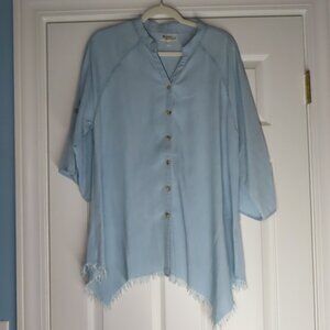 Hester & Orchard Chambray Top Large Blue Asymmetric Raw Hem Button Tencel Soft